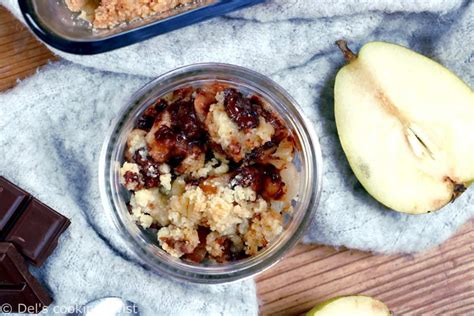 quick-pear-and-chocolate-crumble-dels-cooking-twist image