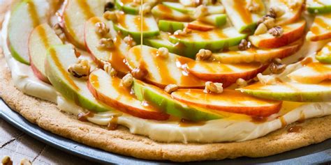 best-caramel-apple-dessert-pizza-recipe-how-to-make image
