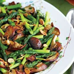sauted-spring-asparagus-and-mushrooms-canadian image