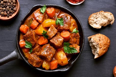 what-to-serve-with-beef-stew-14-best-sides-insanely image