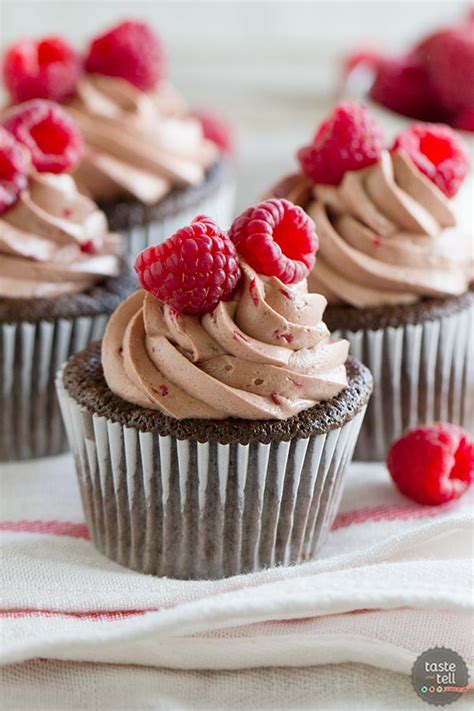 chocolate-cupcakes-with-raspberry-filling-and-raspberry image