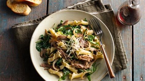 creamy-pulled-pork-pasta-with-caramelized-onions image
