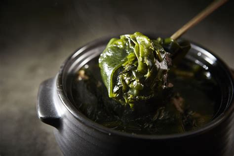 korean-seaweed-soup-miyuk-guk-recipe-the-spruce-eats image