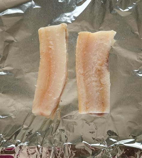 baked-cod-in-foil-simple-seafood image