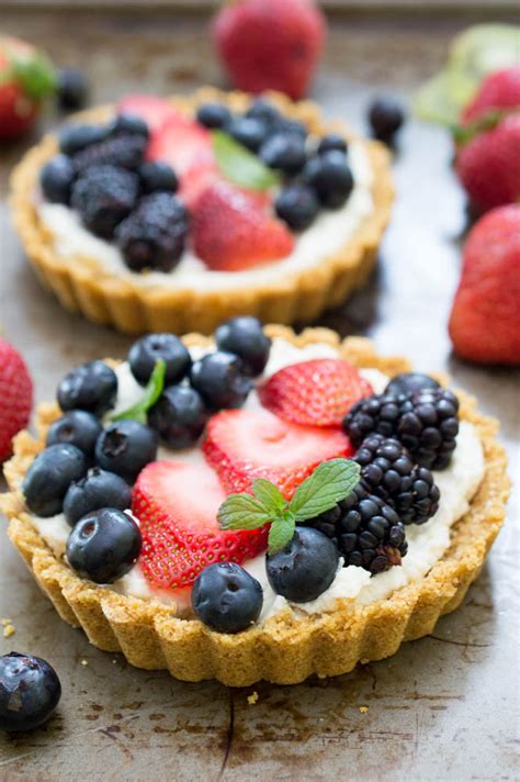 no-bake-mascarpone-fruit-tarts-chef-savvy image