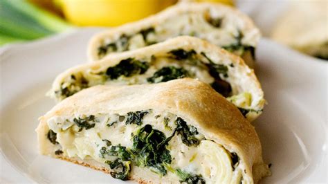 spinach-and-artichoke-stuffed-bread image