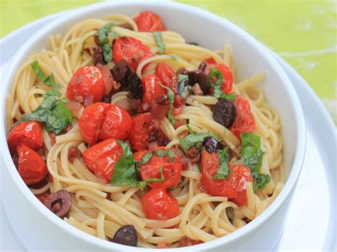 linguine-with-oven-roasted-tomato-puttanesca image