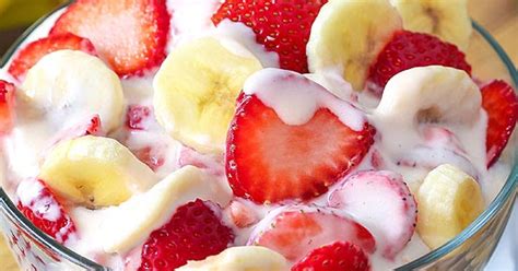 strawberry-banana-cheesecake-salad-video image