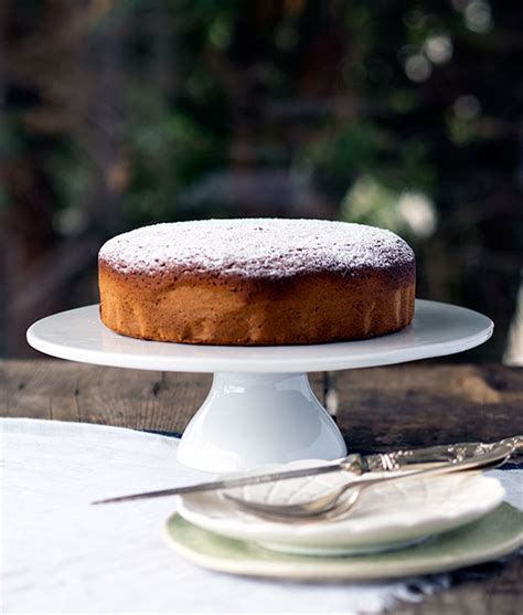 delicious-spiced-honey-cake-recipe-cakes-belly image