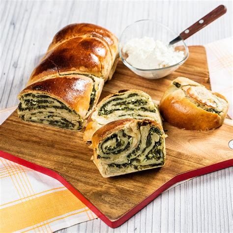 spinach-and-cheese-bread-so-delicious image