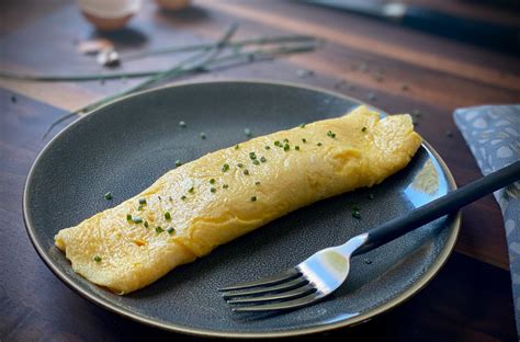 how-to-make-the-perfect-omelet-recipe-alton-brown image