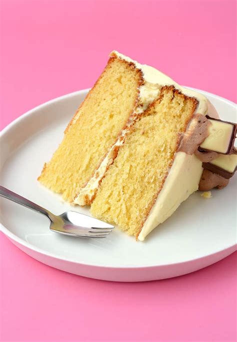 white-chocolate-mud-cake-soft-and-moist-sweetest image