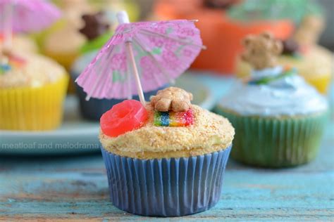 summer-beach-party-cupcakes-meatloaf-and-melodrama image