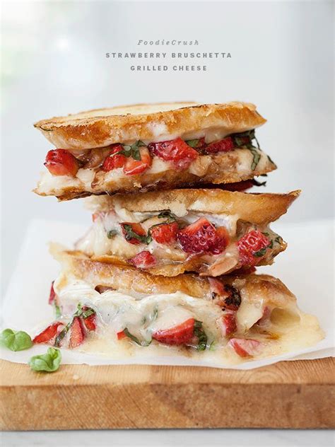 50-amazing-grilled-cheese-sandwiches-swanky image