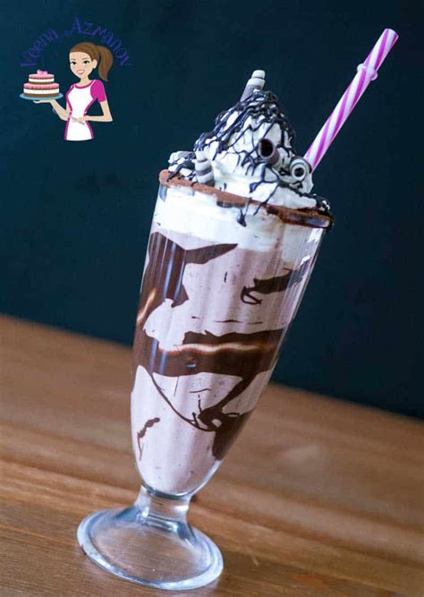 cinnamon-chocolate-milkshake-veena-azmanov image