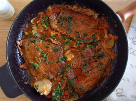 steaks-with-onions-food-from-portugal image