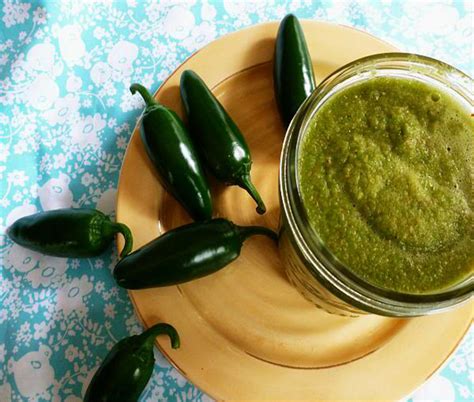 10-flippin-awesome-raw-sauces-one-green-planet image