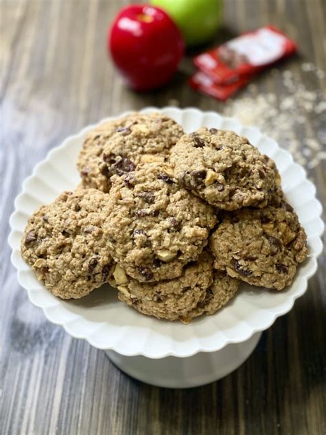 apple-pecan-oatmeal-cookies-lean-bellas-kitchen image