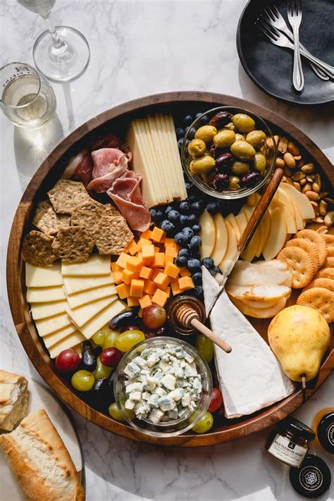 how-to-make-an-epic-charcuterie-and-cheese-board image