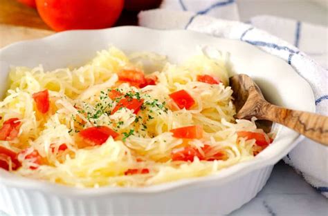 confetti-spaghetti-squash-with-tomatoes-paleo-scaleo image