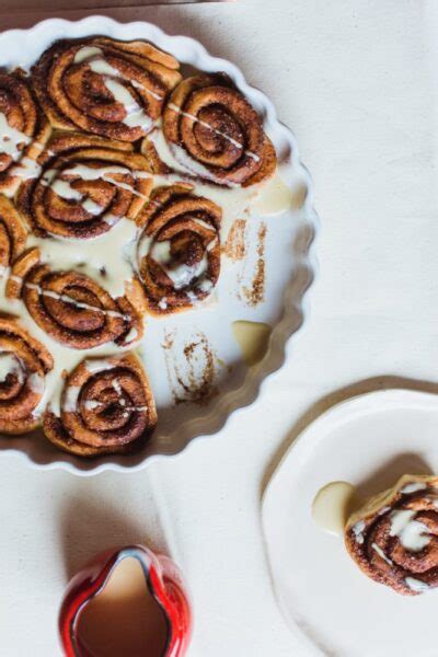 large-cinnamon-rolls-with-nuts-nerdy-moms-united image