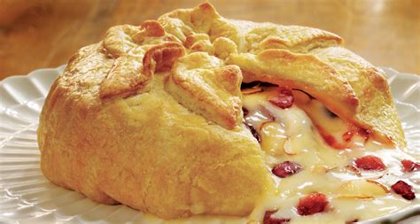 holiday-brie-en-croute-puff-pastry image