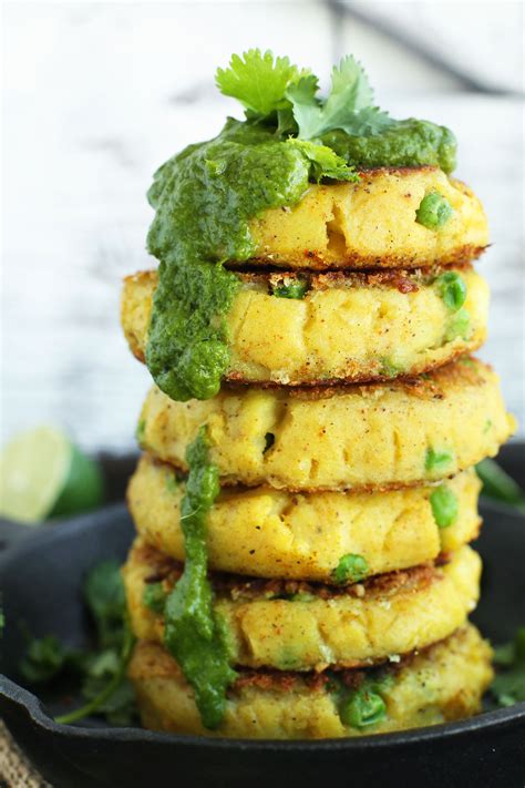 aloo-tikki-indian-potato-cakes-with-green-chutney image