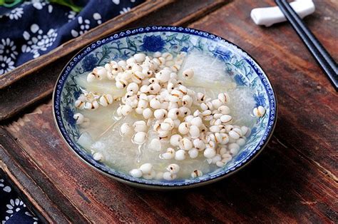 winter-melon-soup-with-barley-best-chinese-soup-for image