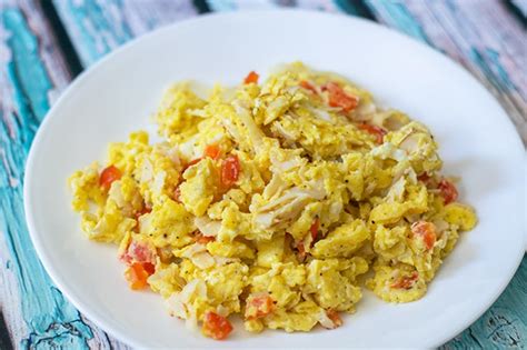 scrambled-eggs-with-turkey-thrift-and-spice image