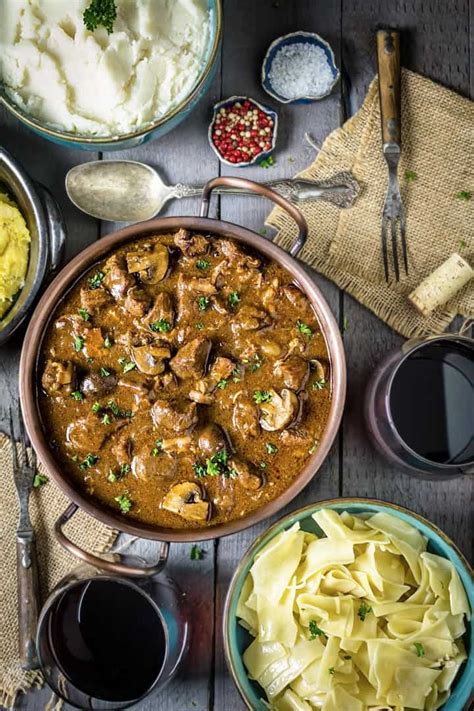 instant-pot-beef-stew-with-mushrooms-and-red-wine image
