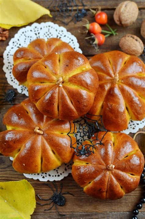 cream-cheese-stuffed-pumpkin-dinner-rolls image