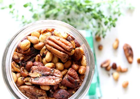 mixed-nuts-with-thyme-and-rosemary-robust image