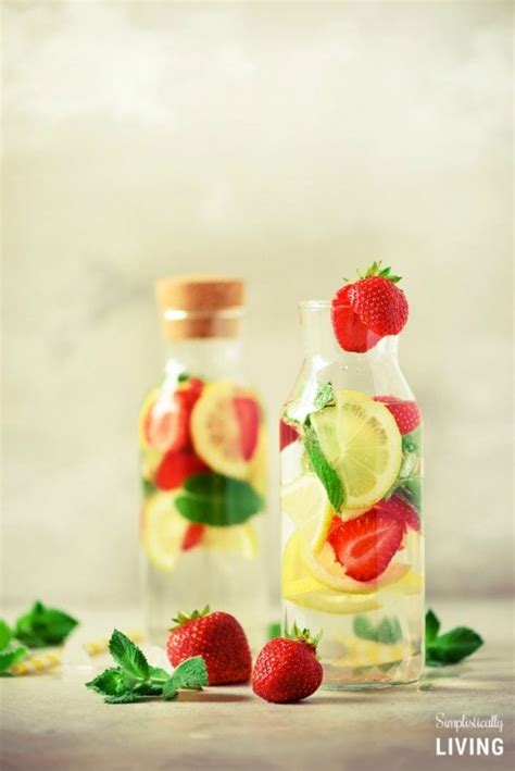 strawberry-lemon-infused-water-recipe-a-detox image