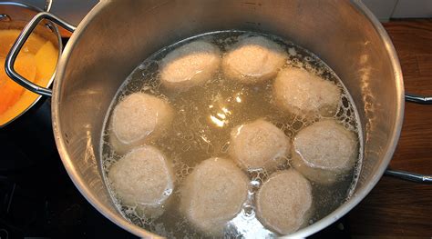 norwegian-potato-dumplings-raspeball image