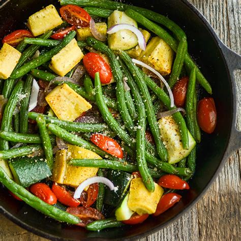 recipe-braised-green-beans-and-summer-vegetables image