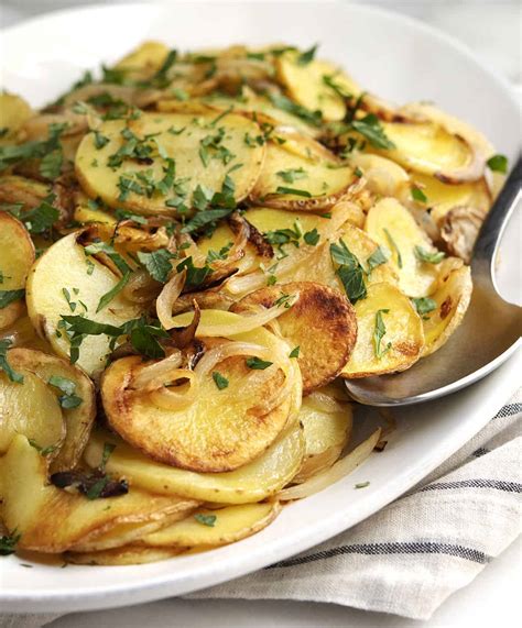 lyonnaise-potatoes-a-classic-french-side-made-easy image
