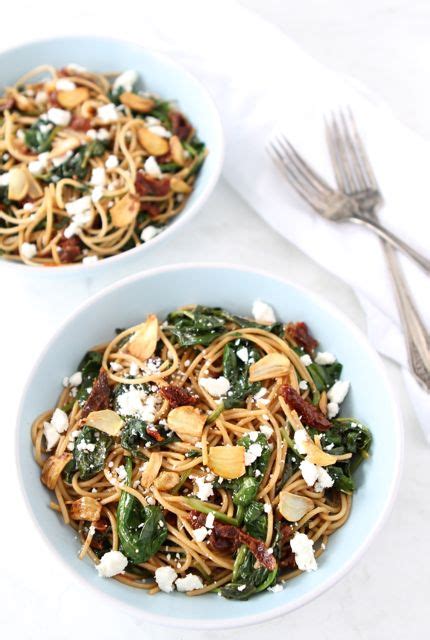 spaghetti-with-sun-dried-tomatoes-spinach-pasta image