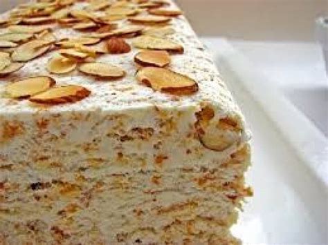 semifreddo-with-almonds-and-caramelized-apples image