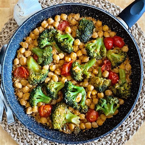 chickpea-and-broccoli-skillet-why-you-need-this image