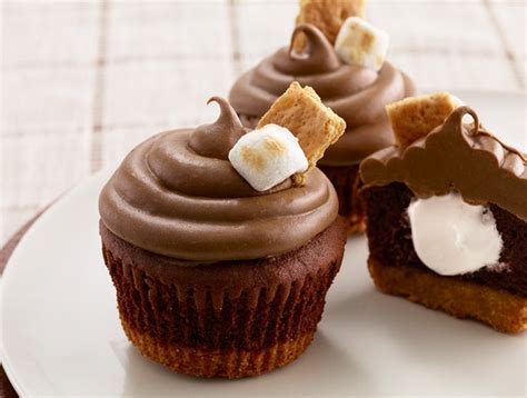 recipe-chocolate-marshmallow-smore-cupcakes image