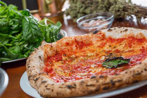 pizza-napoletana-authentic-recipe-tasteatlas image