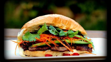 vietnamese-grilled-pork-chop-sandwich-recipe-bnh image