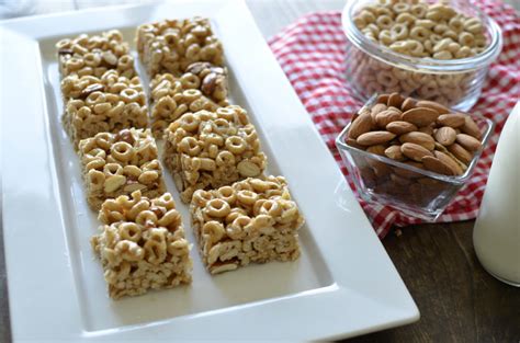 first-day-of-school-made-easier-with-no-bake-cereal-bars image