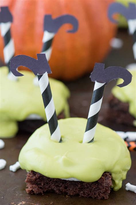 melted-witch-brownies-easy-halloween-brownies-the image