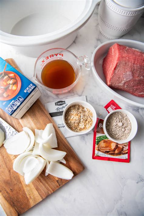 crock-pot-shredded-beef-recipe-easy-dinner-ideas image