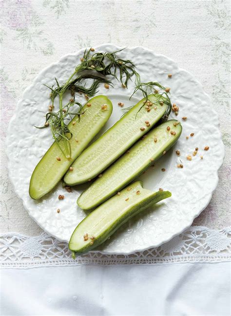 quick-dill-pickles-leites-culinaria image