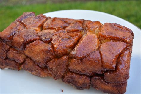 cinnamon-sugar-pull-apart-loaf-the-cookin-chicks image