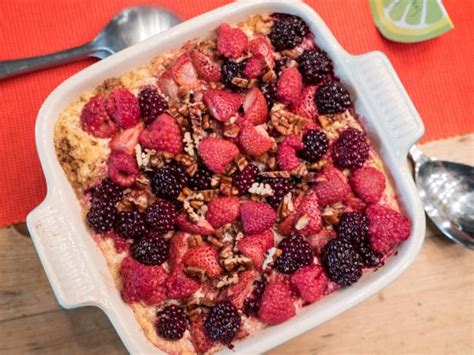 oatmeal-berry-cobbler-recipe-kelsey-nixon-cooking image