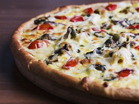 copycat-olive-gardens-pizza-bianco image
