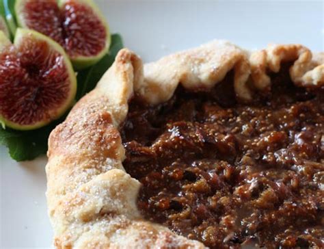 fig-apple-walnut-pie-italian-food-forever image